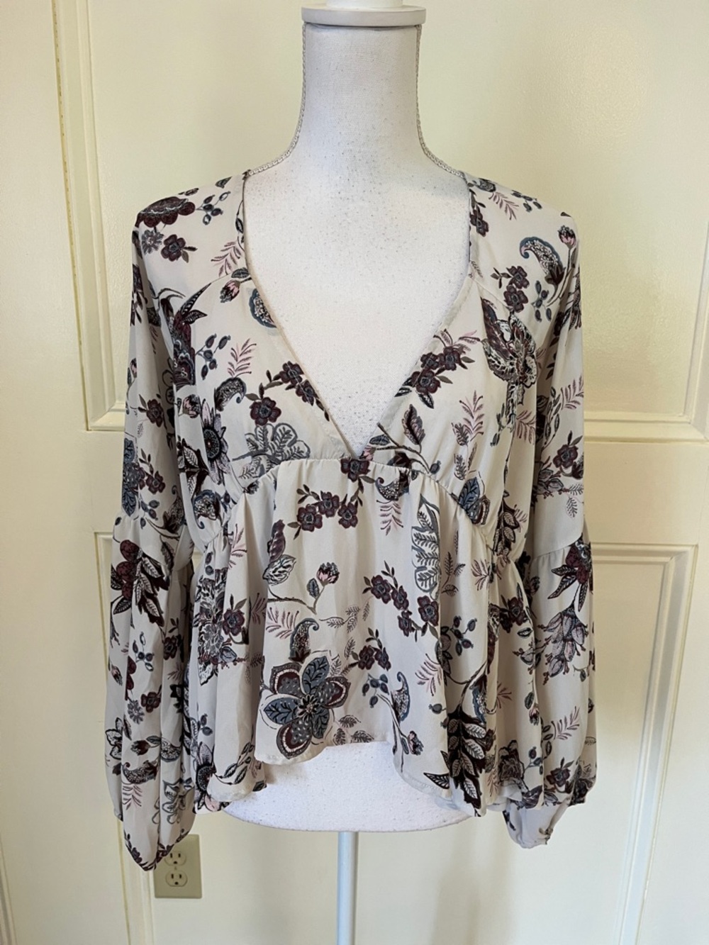 Olivaceous White Floral V-Neck Blouse with Purple & Gray Floral Print